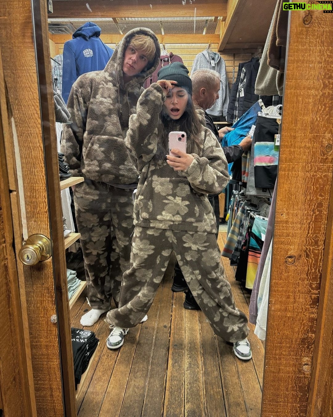 Sky Katz Instagram - me and jack ft random man