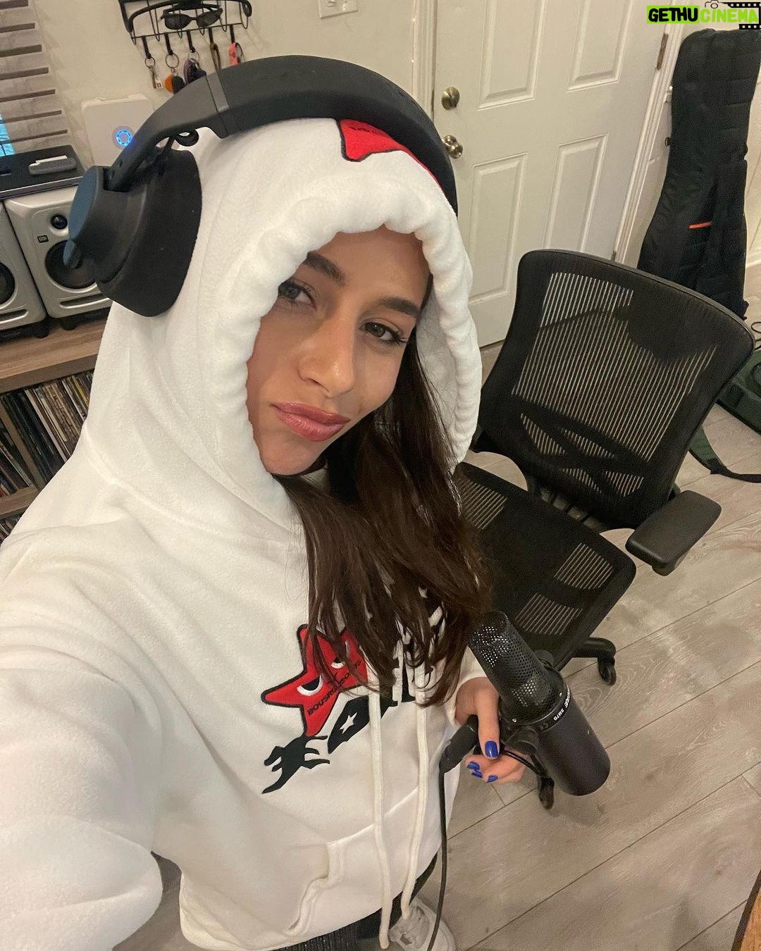 Sky Katz Instagram - music making 👩🏻🍼 Working