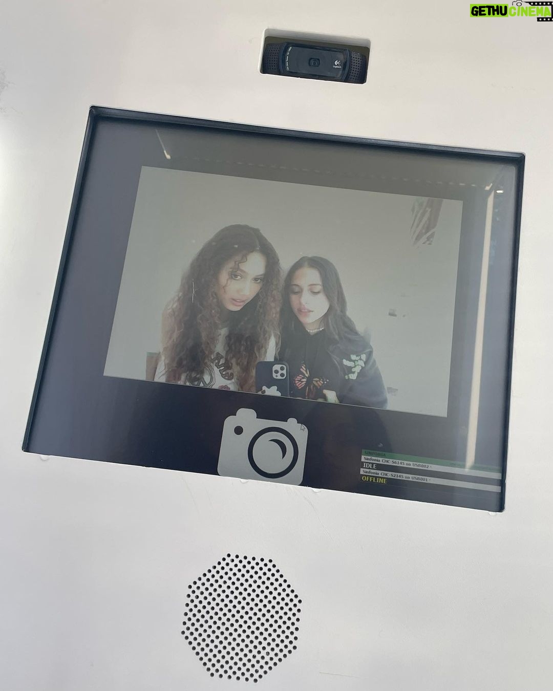 Sky Katz Instagram - just a suggestion….click the link in my bio ;)