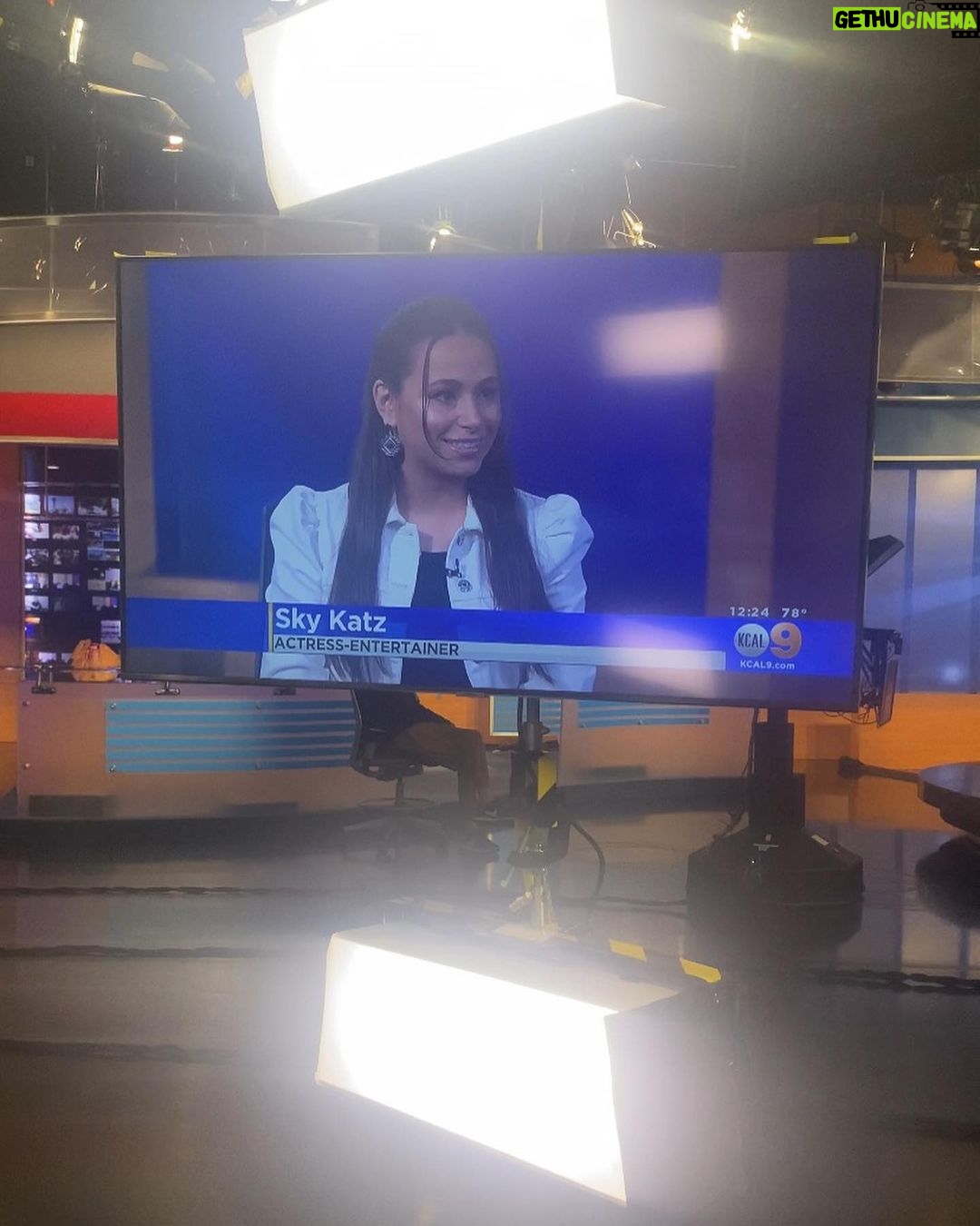 Sky Katz Instagram - thank you @cbsnews for having me 🖤 Surviving Summer see you soon 🙈