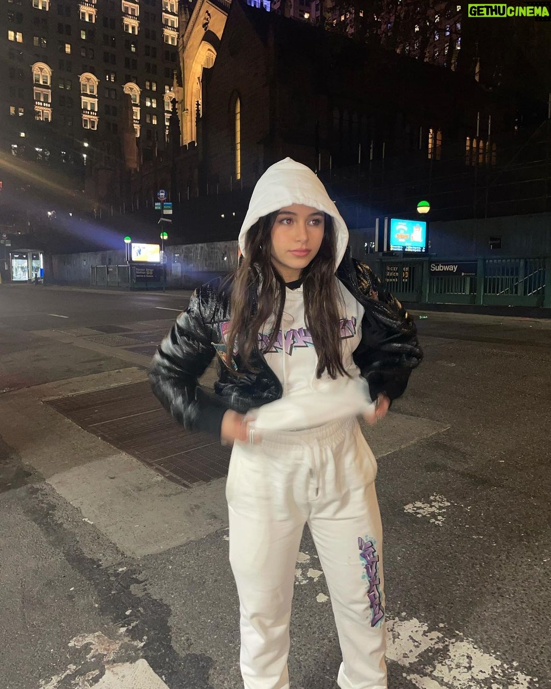 Sky Katz Instagram - link in bio for fit 🖤 Your Moms House