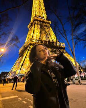 Sky Katz Instagram - i’m a very happy gal in paris
