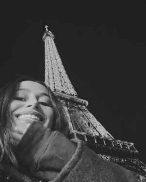 Sky Katz Instagram - i’m a very happy gal in paris