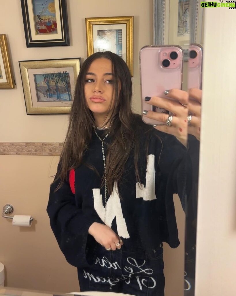 actress-sky-katz-hd-instagram-photos-and-wallpapers-december-2023