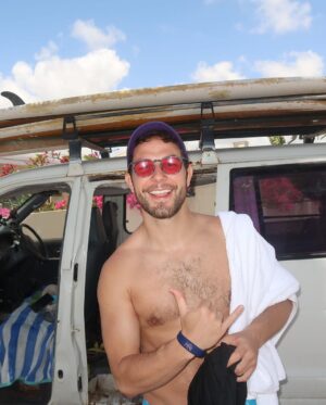 Skylar Astin Instagram - And that’s Barbados!🍹🐢🏄🏻‍♂️🇧🇧