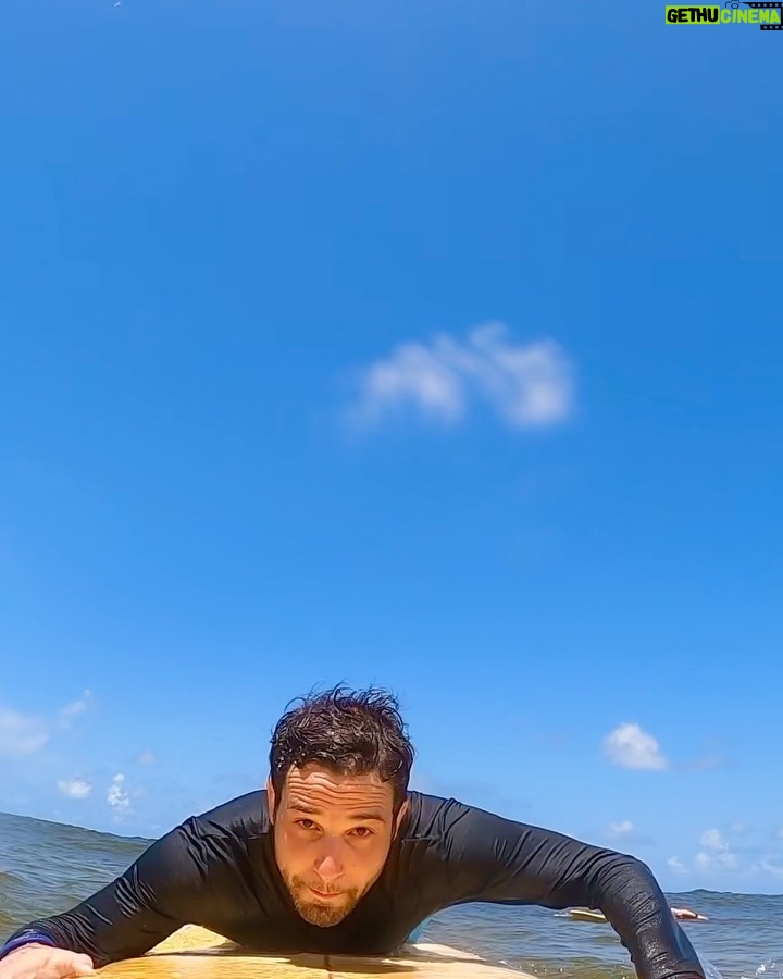 Skylar Astin Instagram - And that’s Barbados!🍹🐢🏄🏻‍♂️🇧🇧