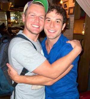 Skylar Astin Instagram - OG Seymour #GroffSauce & the Spring Awakening fam came to the shop, and my heart is filled to the brim! Love these people so much 💙