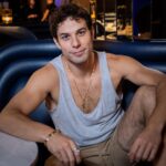 Skylar Astin Instagram – In between shows.

📸 @geraldine_petrovic 
💇🏻‍♂️ by sweat Hard Rock Hotel NYC