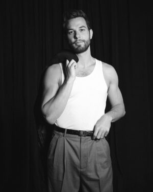 Skylar Astin Instagram - Swipe for biceps. 
@fault_magazine