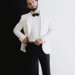Skylar Astin Instagram - 🤍🖤 Gentler Scarface 🖤🤍 Photographer: @francisgum Suit: @jackvictorofficial Stylist: @benjaminholtrop Stylist Assistant: @emilykejohnson Grooming: @biabiabia Tailoring: @carlos_thetailor Los Angeles, California