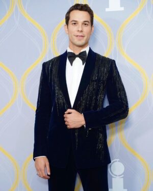 Skylar Astin Instagram - Best night. Best date! So glad I got to share all of it with you Mom ❤️