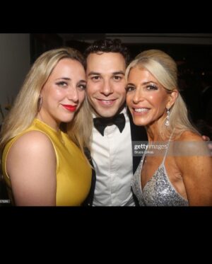 Skylar Astin Instagram - Best night. Best date! So glad I got to share all of it with you Mom ❤️