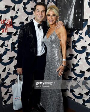 Skylar Astin Instagram - Best night. Best date! So glad I got to share all of it with you Mom ❤️