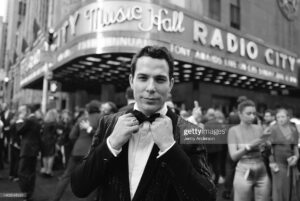Skylar Astin Instagram - An unforgettable night at @thetonyawards