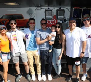 Skylar Astin Instagram - Luca’s first Met game was a great success! Took in some batting practice, met Mr Met, and even caught a foul ball!