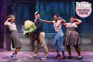 Skylar Astin Instagram - Last night was a roaring success!!! Love this show. LOVE this cast!!! Come see @littleshopnyc at the West Side Theater!!

📸 @emiliomk