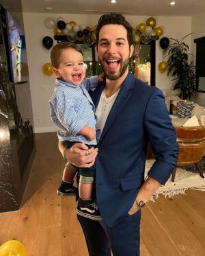 Skylar Astin Instagram - Holiday Family Fun Pt 2 💥🥂🎉🍭