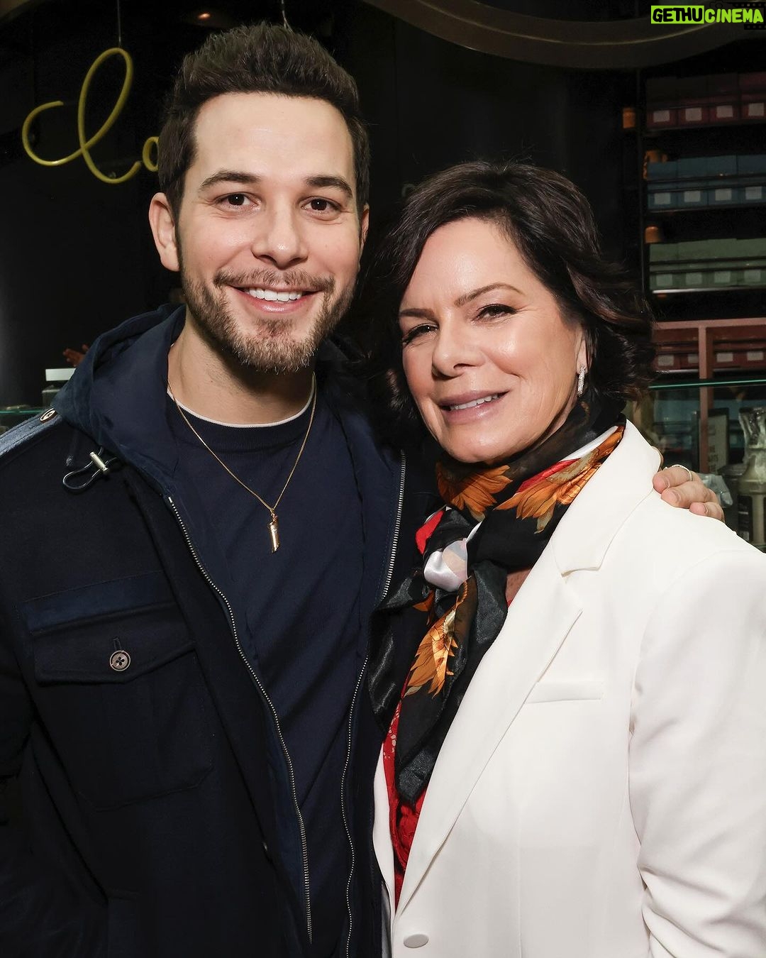 Skylar Astin Instagram - @sohelpmecbs and @cbstv fam at #Superbowl58 for #CBSPremiereWeek 🏈 SEASON 2 of Todd airs TOMORROW Feb 15 🔎 Las Vegas, Nevada