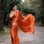 Sneha Instagram - @swaasabygeetu @ashokarsh @jcsjewelcreations @vyshalisundaram_hairstylist @salomirdiamond