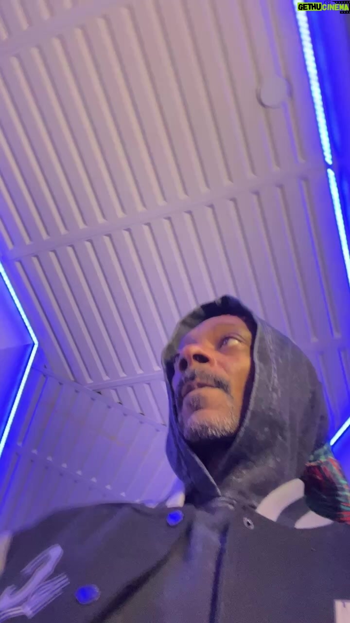 Snoop Dogg Instagram - Gym life befor. 420 am Long Beach, California