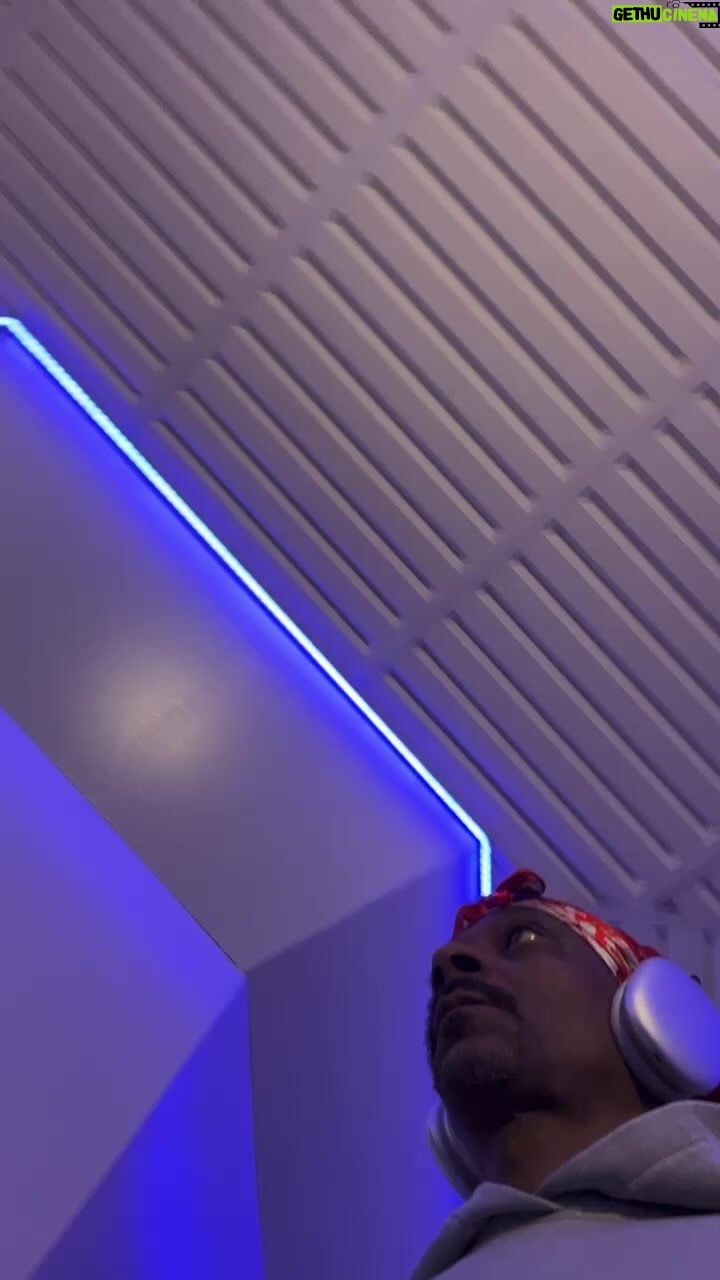 Snoop Dogg Instagram - Gym life πͺπΏποΈββοΈ Long Beach, California