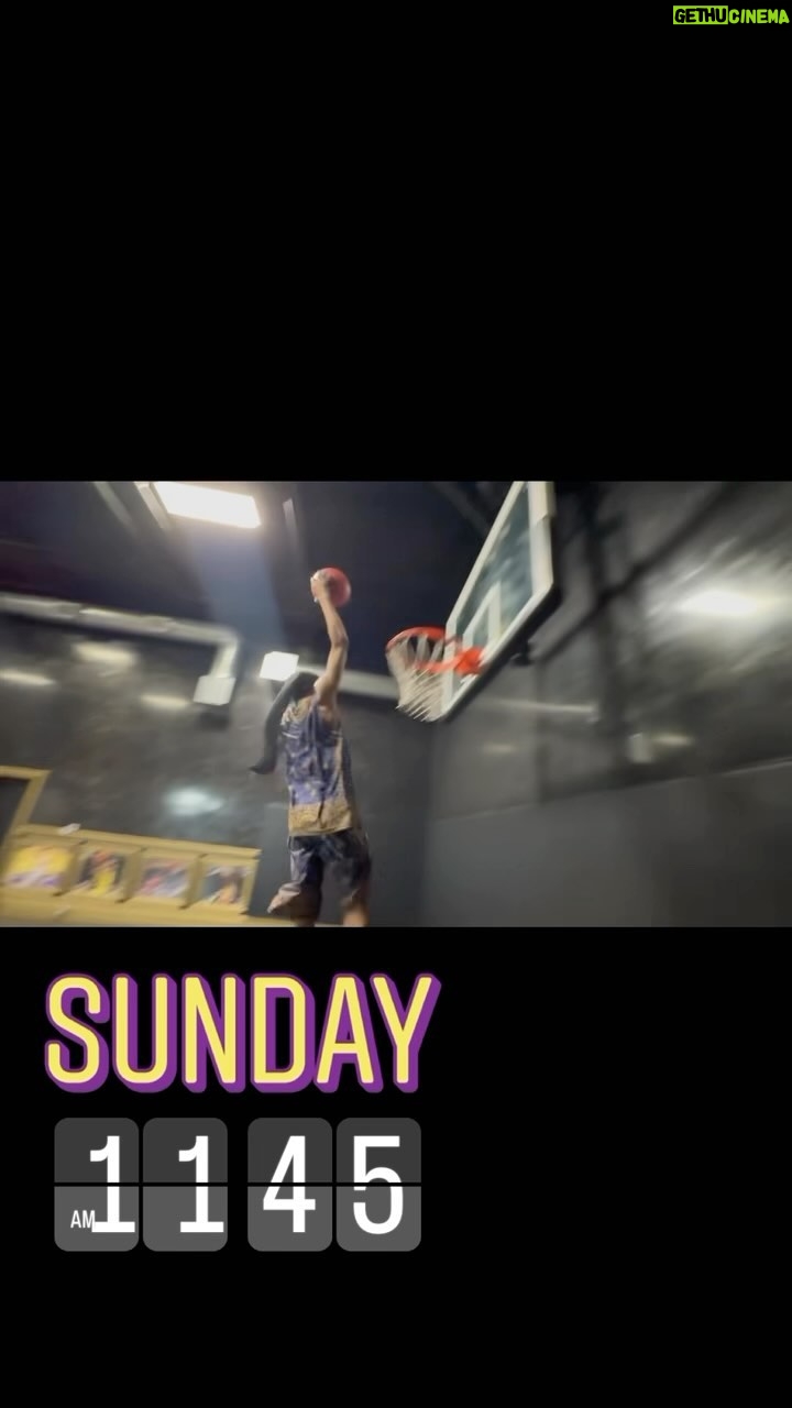 Snoop Dogg Instagram - Hoopin in our @skechers today. Sunday lab work 💨