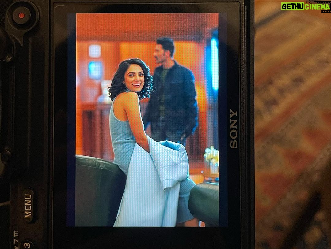 Sobhita Dhulipala Instagram - 1 year of The Night Manager part 1. Good times were had. Yeah. A lifetime of mosquito coils, morning Sun, firefly swamps and sugary drinks packed into one schedule for me. (The leading men were on the strictest diet known to man) We did good @sandeipm @picsofpinks @anilskapoor @adityaroykapur @tillotamashome @saswatachatterjeeofficial @ravibehl @rukhsarrehman