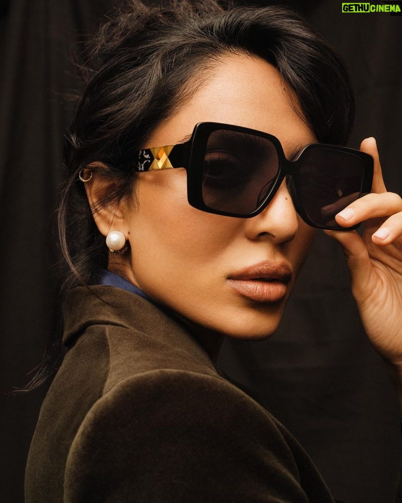 Sobhita Dhulipala Instagram - There’s always inspiration to be drawn from the bygone. Discover timeless classics with angled accents in #SobhitaForJohnJacobs collection as it truly embodies my personality—embracing the quiet nostalgia in a retro-glam style. … #SobhitaForJJ #SobhitaForJohnJacobs #JohnJacobs #JohnJacobsEyewear #EyeFashion #Eyewear #TimelessFashion #CapsuleCollection #Ad @hm @rabanne @goldenwindow @rhycni @self__cntrd @ishhaara