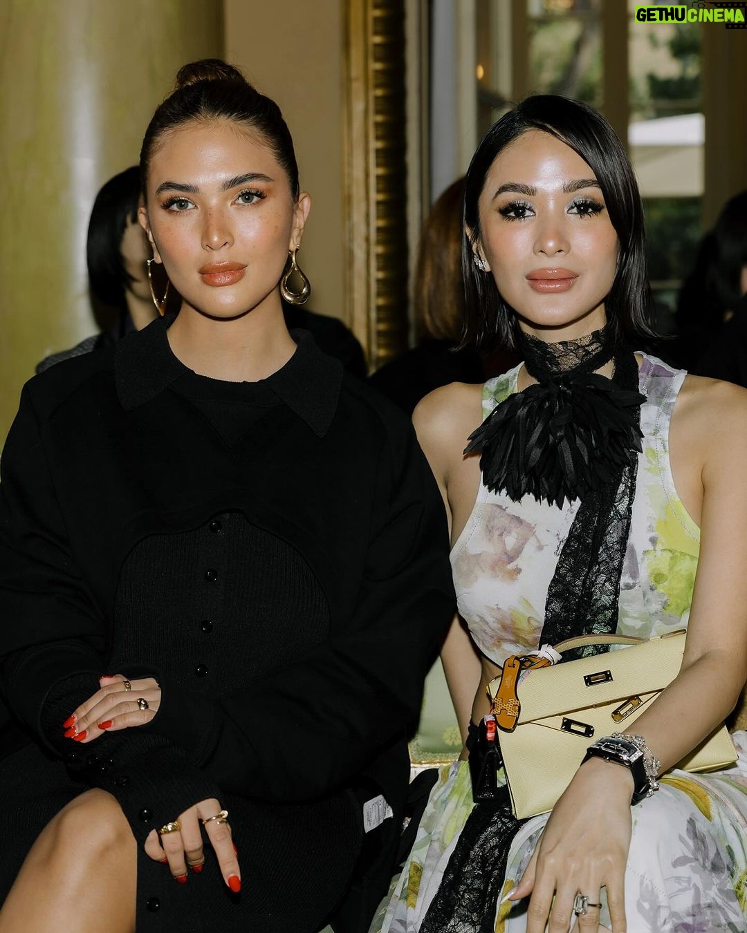 Sofia Andres Instagram - stepping into the world of fashion with my fabulous friends & fashion icons by my side, soaking in all the glamour and style at my first ever fashion week! ✨ @onitsukatigerofficial styled by my love @stephyaparici