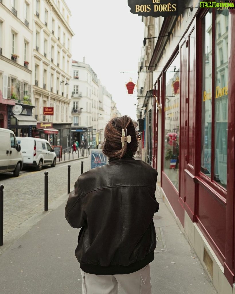 Sofia Andres Instagram - where every corner tells a story. Paris,France