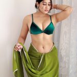 Sofia Ansari Instagram - 💚 #instagram #insta #green #sofiaansari #beauty #modeling #modellife #model #bold #brave #beautiful #beyou #love #life #fit #fitnessmotivation #like #follow #selflove #onewomanarmy #sofinators