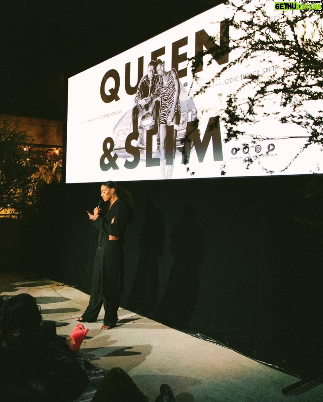 Solange Instagram - 🖤 🗣 @queenandslim 🗣🖤 @msmelina 🖤 @lenawaithe 🖤 nov• 27• 19