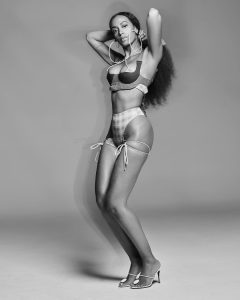 Solange Instagram - 🖤🖤🖤