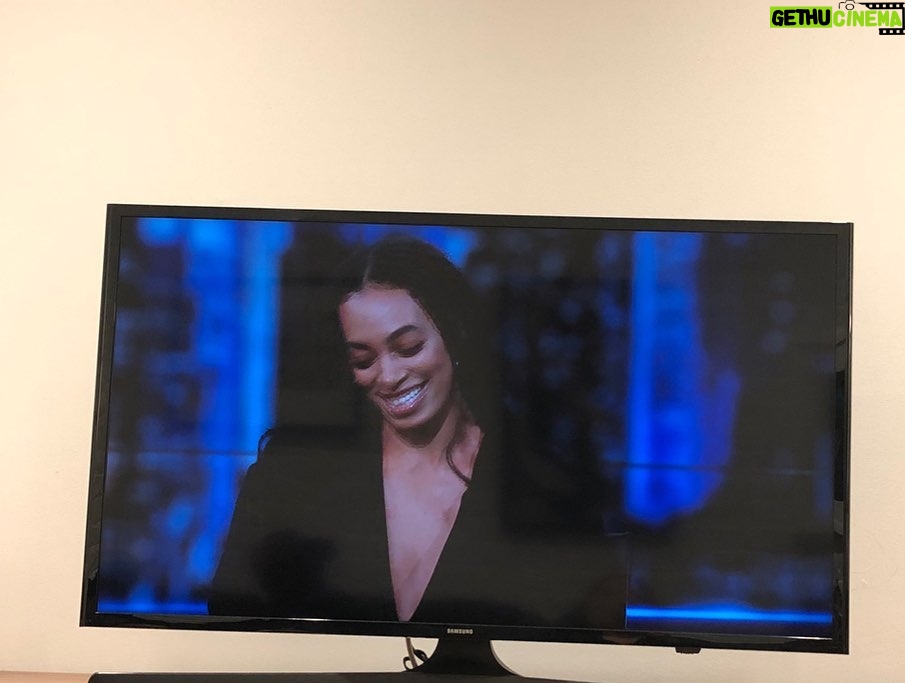 Solange Instagram - look who’s lil scary ass conquered their fears and showed up to talk about they lil film 🖤🥴 ty @trevornoah 🖤🖤🌹🌹 The Daily Show With Trevor Noah
