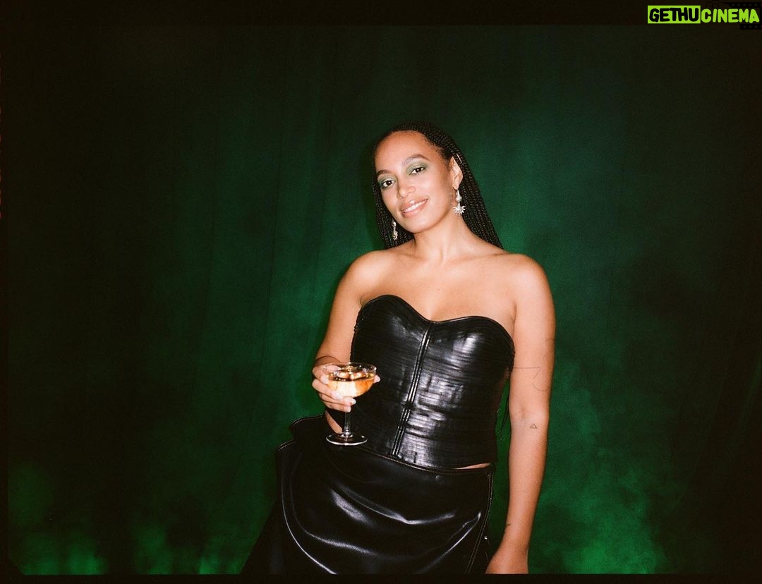 Solange Instagram - 🌙Texas Nights Big love to officially partner and launch @CrownRoyal Golden Apple Aged 23 Years with @SaintHeron and bring “Like The Moon, Like The Sun” to a city that means so much to me 💚 Galveston, Texas