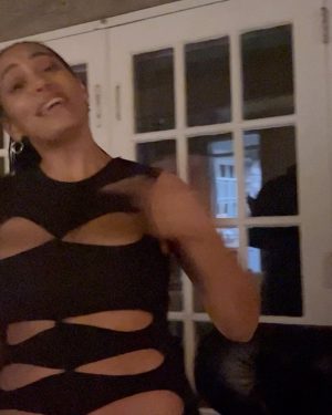 Solange Instagram - Hiiiiiiiii 🖤