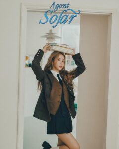 Solar Instagram - 2024 달력 한 번 가보자고✊🏼✊🏼✊🏼