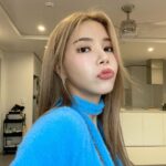 Solar Instagram - 심야괴담회와 함께 셀카ㅋㅋ