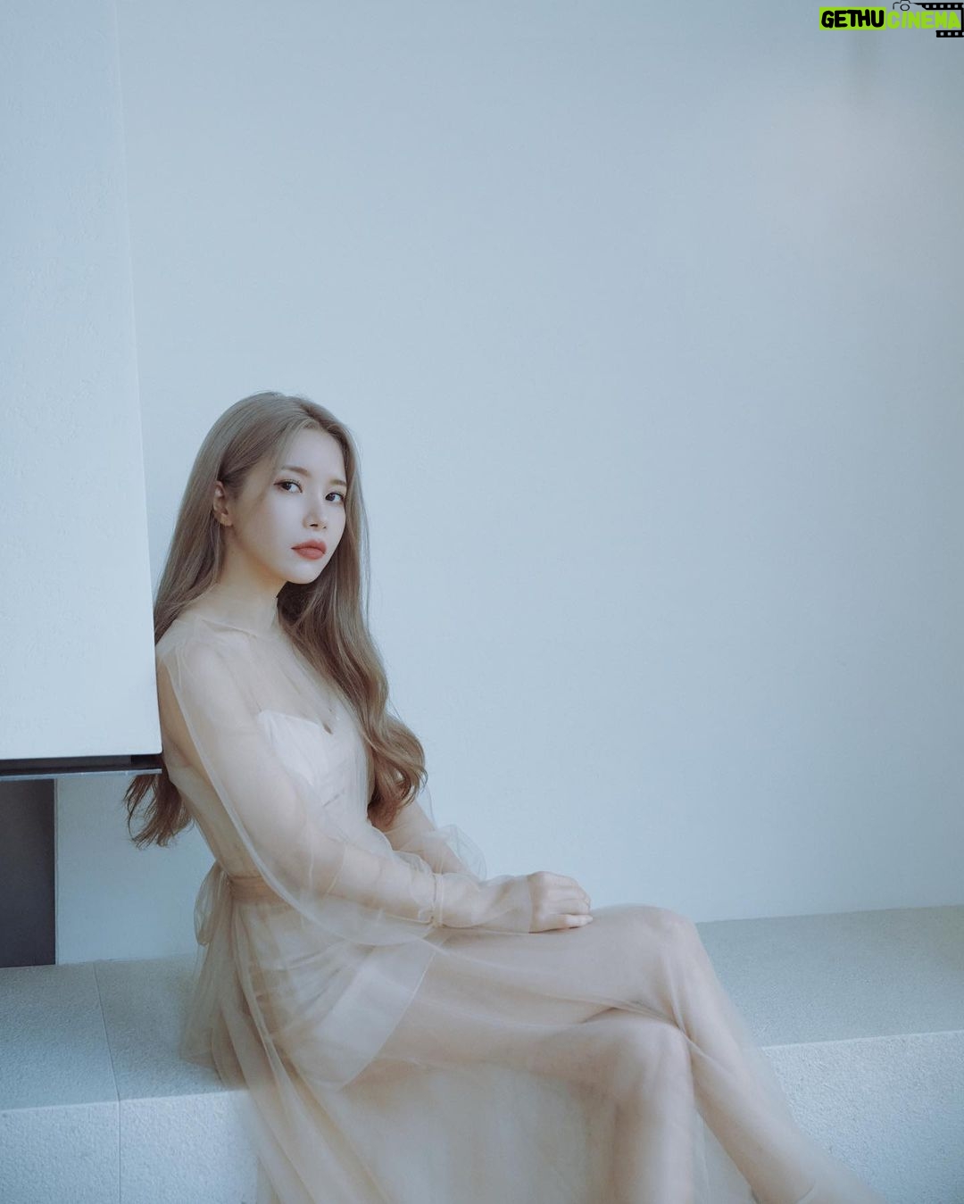 Solar Instagram - 2023.07.18 6pm 지구에 혼자 남게 된다면? 한 달 안에 죽는다