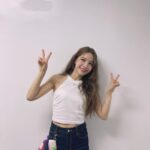 Solar Instagram - 마마무 “Mycon" 월드투어 7개월간의 대장정👏🏻👏🏻멤버들도 스텝분들 모두 고생많으셨습니다😭 또 끝까지 함께해준 무무들도 너무나 감사해요🤞🏻 다음을 기약하며❤️