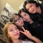 Solar Instagram - LA까지❤️ 마마무 첫 미주투어에서 무무들의 큰 사랑과 에너지 많이 받았어요. 너무 감사하고 소중한 시간들 잊지 않을게요🫶🏼 갈 때 되니까 너무 아쉽네😫