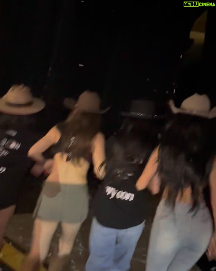 Solar - 454.8K Likes - Nashville🤎👢🎶🎤🫶🏼