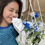 Solar Instagram - “노트르담드파리” 오늘 첫공했어요! 많은 분들이 응원해주셔서 정말 감사합니다ㅠㅠ 함께해주신 모든 분들이 너무 따수웠어요 많이 부족하지만 열심히 하겠습니다✊🏼✊🏼얏호