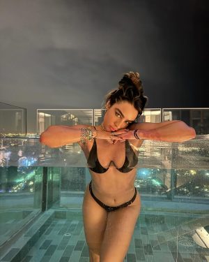 Sommer Ray Instagram - 🖤