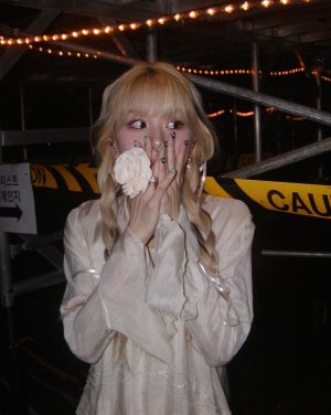 Son Chae-young Instagram - Thank you Sydney🤍🍬