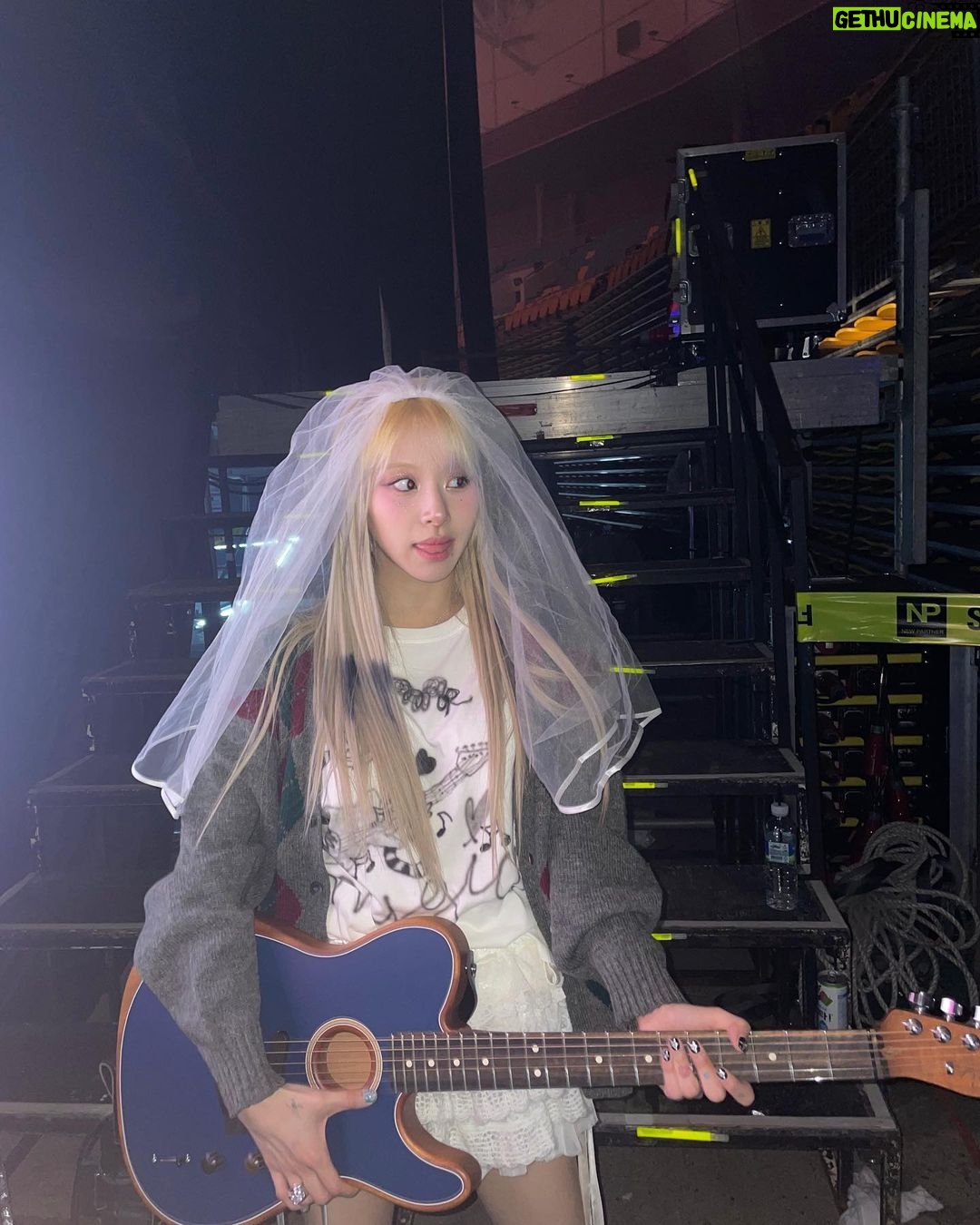 Son Chae-young Instagram - 내 기타🎸🍓👰🏼♀️*・゜゚・*:.。..。.:*・'(*゚▽゚*)'・*:.。. .。.:*・゜゚・*내 이름 불러줘서 고마워요💫