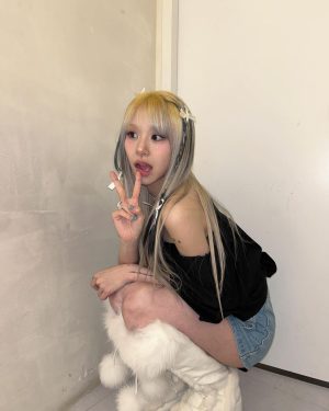 Son Chae-young Instagram - 🤍🧚🏻‍♀️🌸💫