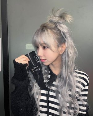 Son Chae-young Instagram - 이번주에 만나-!