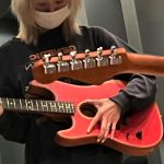Son Chae-young Instagram - カップル·ギター 🎸 カップルTシャツ🍻 🤫🤍
