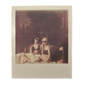 Son Chae-young Instagram - Anyone curious about our summer?